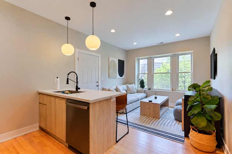 2908 N Allen Ave - Photo 6 of 16