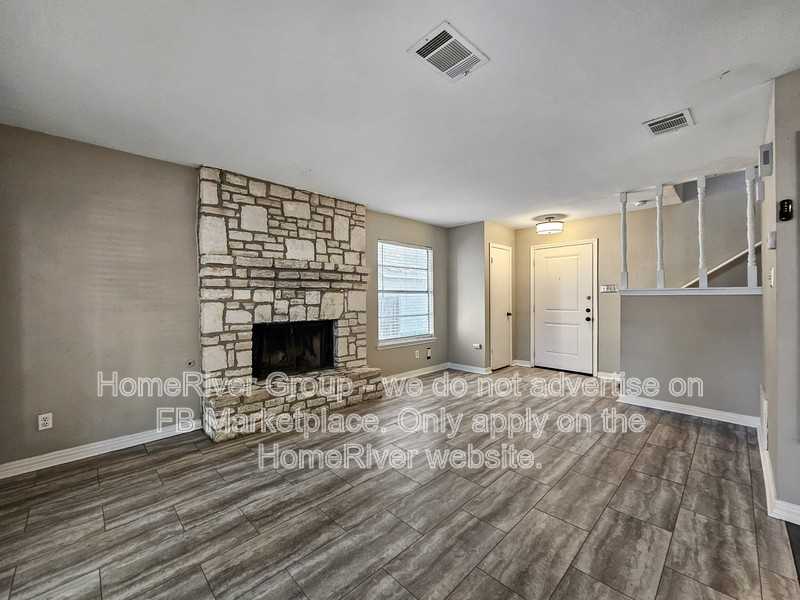 11429 Hatchet Pass Dr - Photo 3 of 24