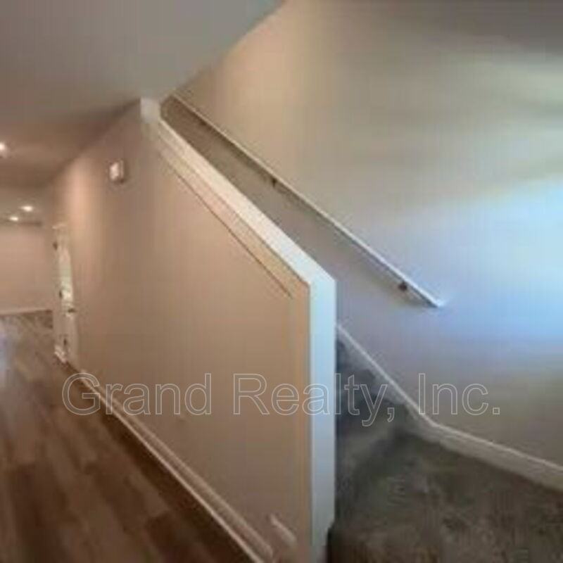 3821 Pendragon Cir - Photo 4 of 28