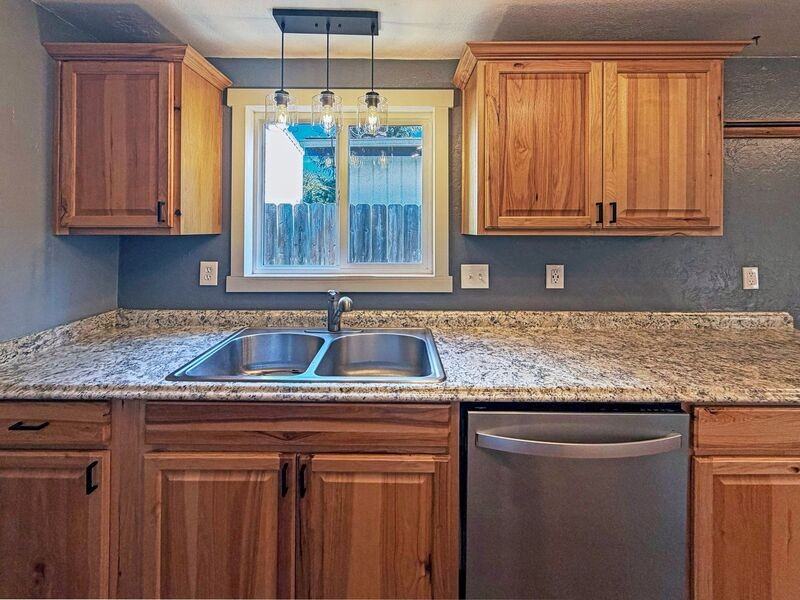 2727 Edison St - Photo 5 of 19
