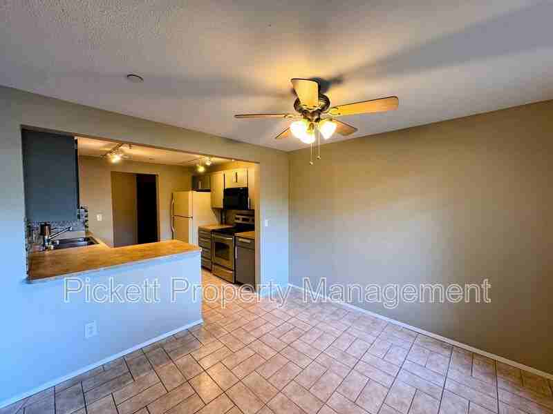 923 Pershing Ave #A105 - Photo 6 of 18