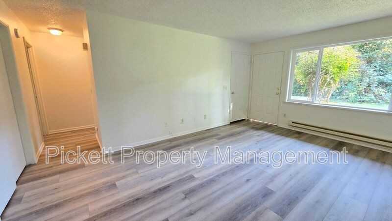 9620 Silverdale Loop Rd Nw Apt B - Photo 2 of 15