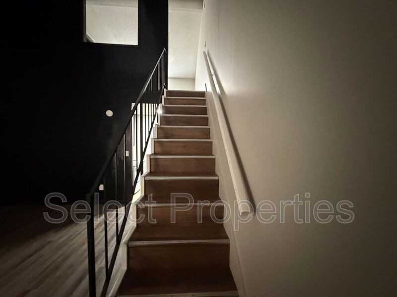 521 W Huntington Ave #6 - Photo 6 of 8