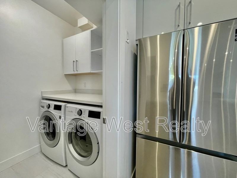 200 Martin Ave - Photo 7 of 32