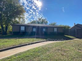 featured image of 1719 Short St #B