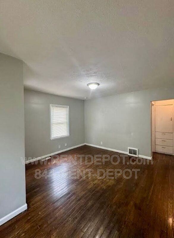 1040 Covert Ave - Photo 2 of 9
