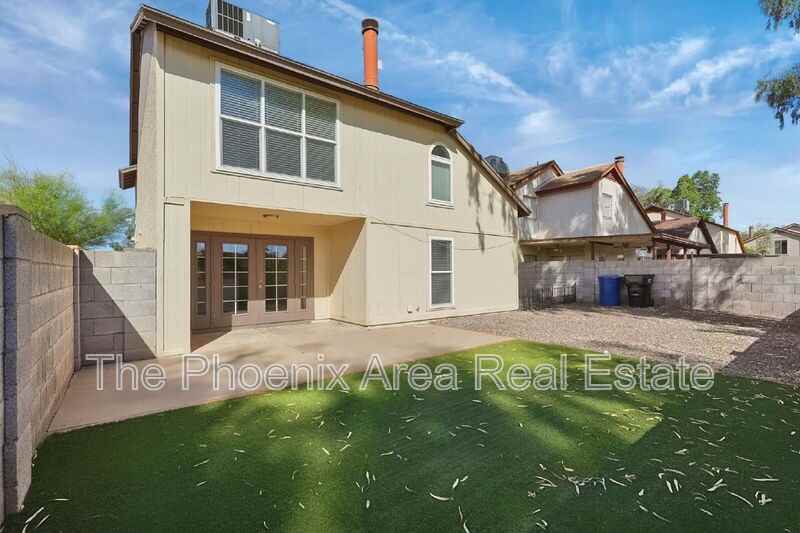 1115 W Estrella Dr - Photo 3 of 41