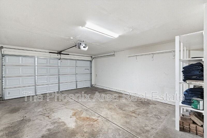 1115 W Estrella Dr - Photo 6 of 41