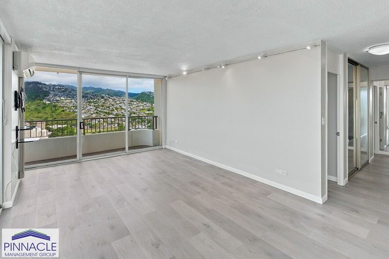 2825 S King St - Photo 2 of 18