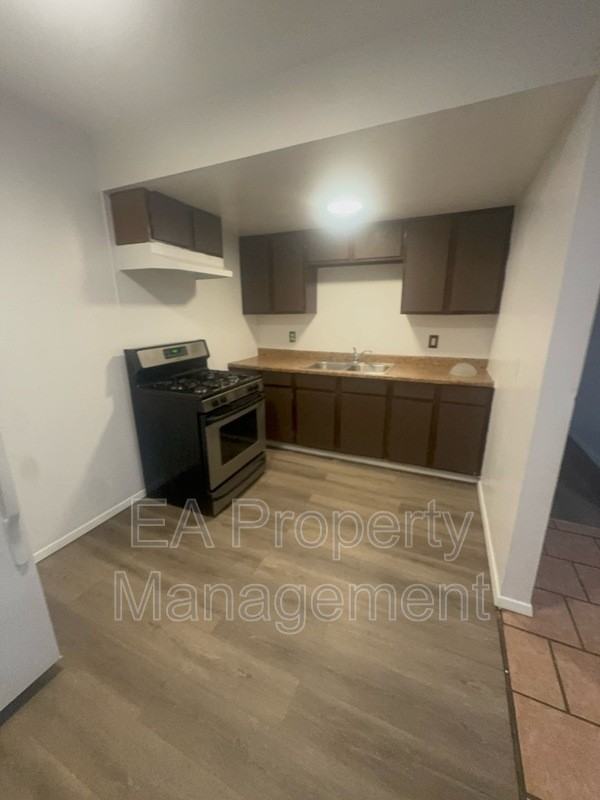117 40th St Nw #5 - Photo 6 of 9