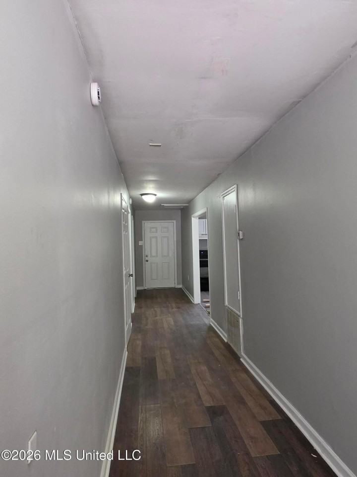 4819 Hubert St - Photo 6 of 11