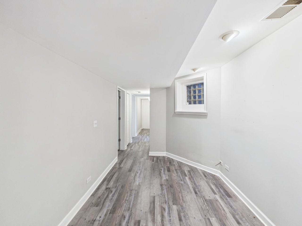 1427 W Winona St - Photo 5 of 10