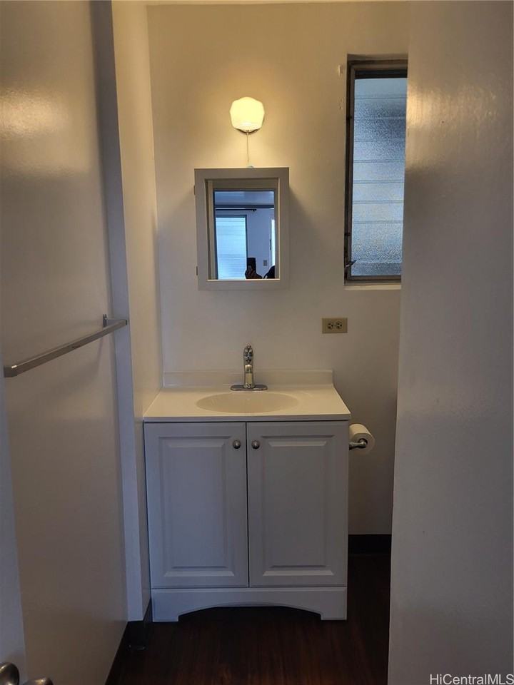 1509 Pensacola St #103 - Photo 2 of 4