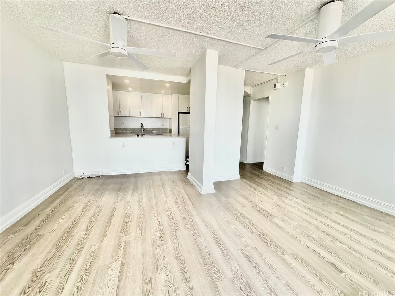 1535 Pensacola St #802 - Photo 3 of 24
