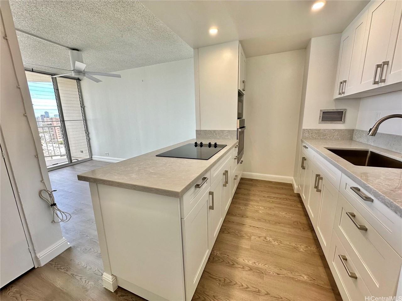 1535 Pensacola St #802 - Photo 5 of 24