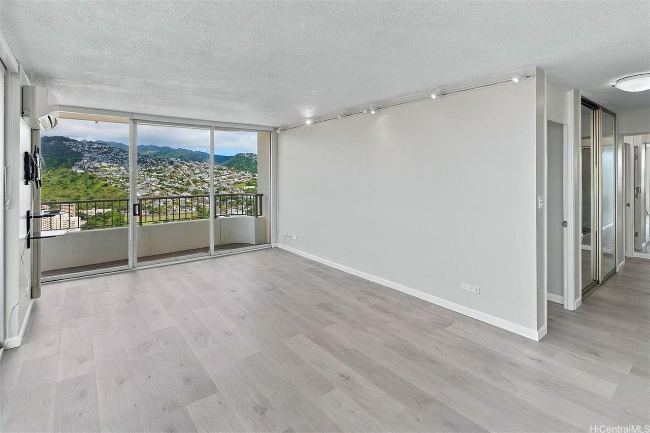 2825 S King St #3704 - Photo 2 of 25