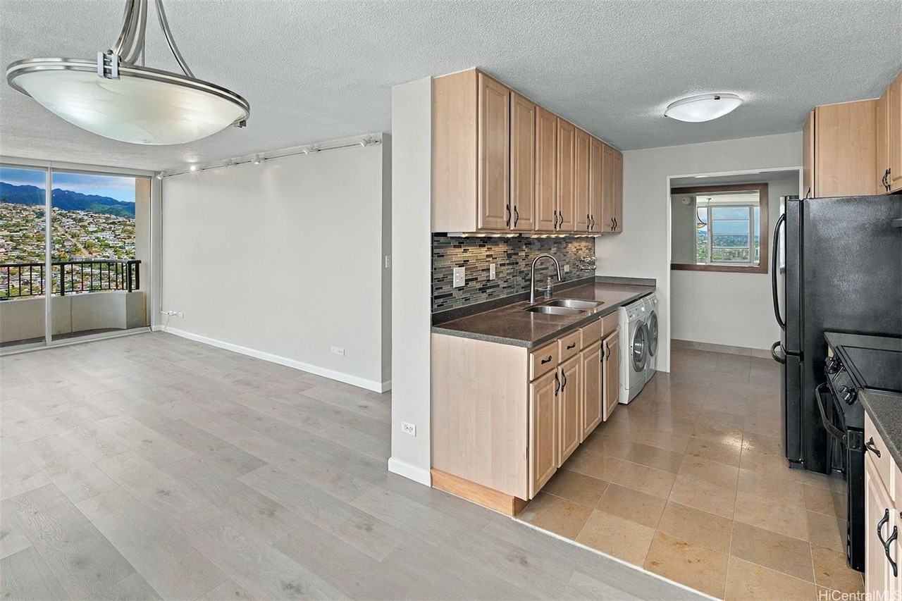 2825 S King St #3704 - Photo 6 of 25