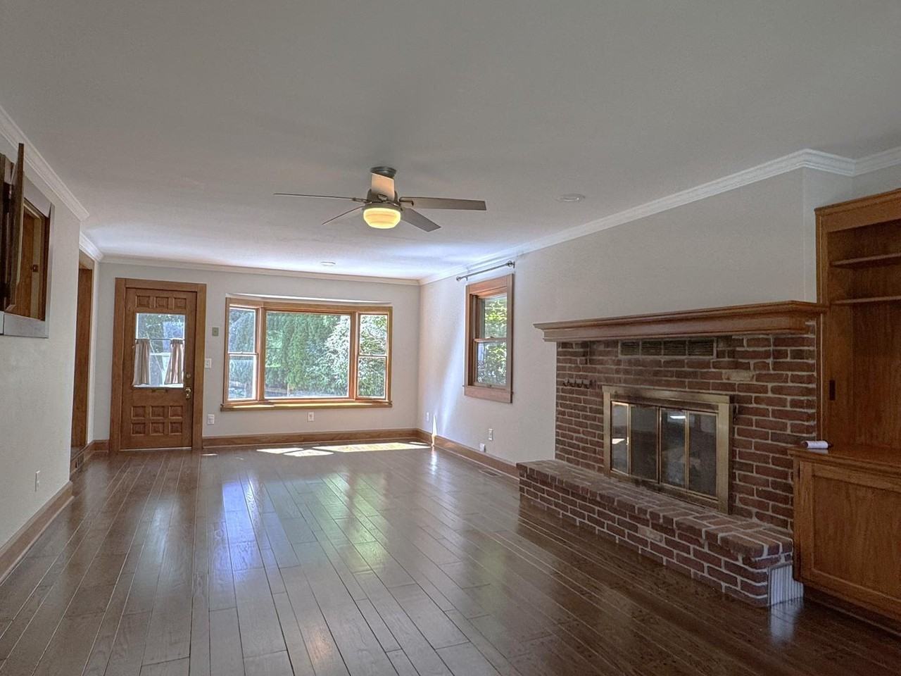 3437 Pelham Rd - Photo 4 of 23