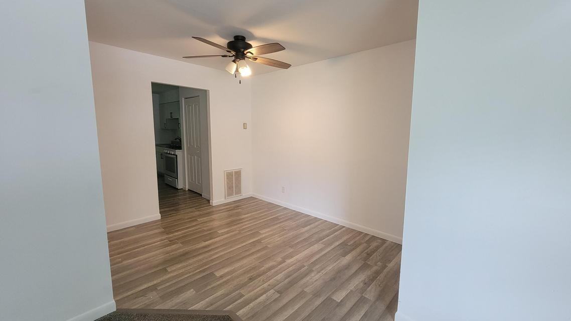 126 E 73rd Ave - Photo 3 of 18