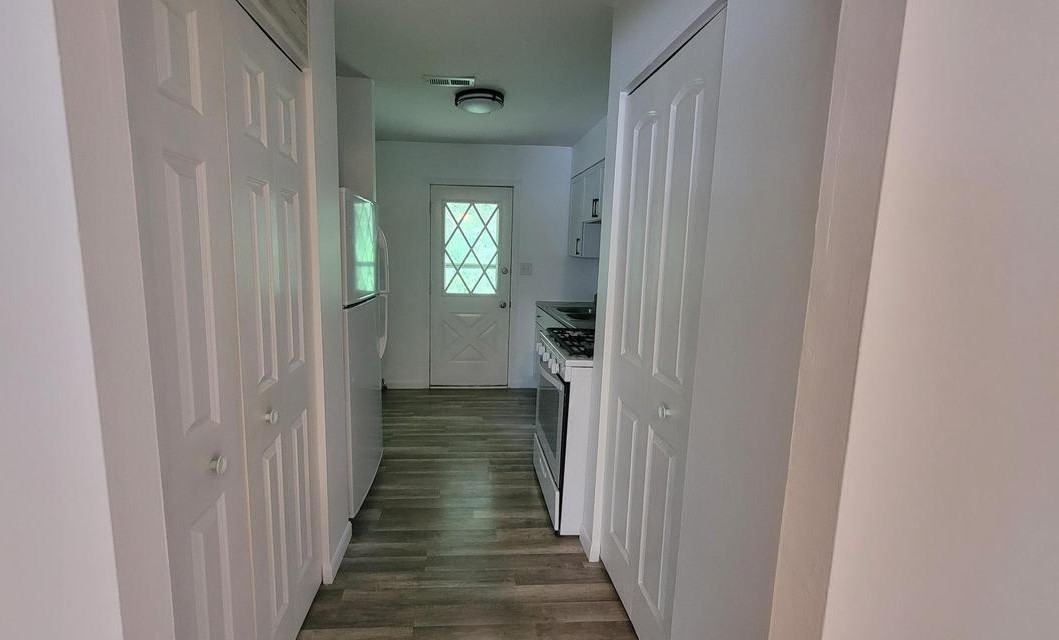 126 E 73rd Ave - Photo 4 of 18