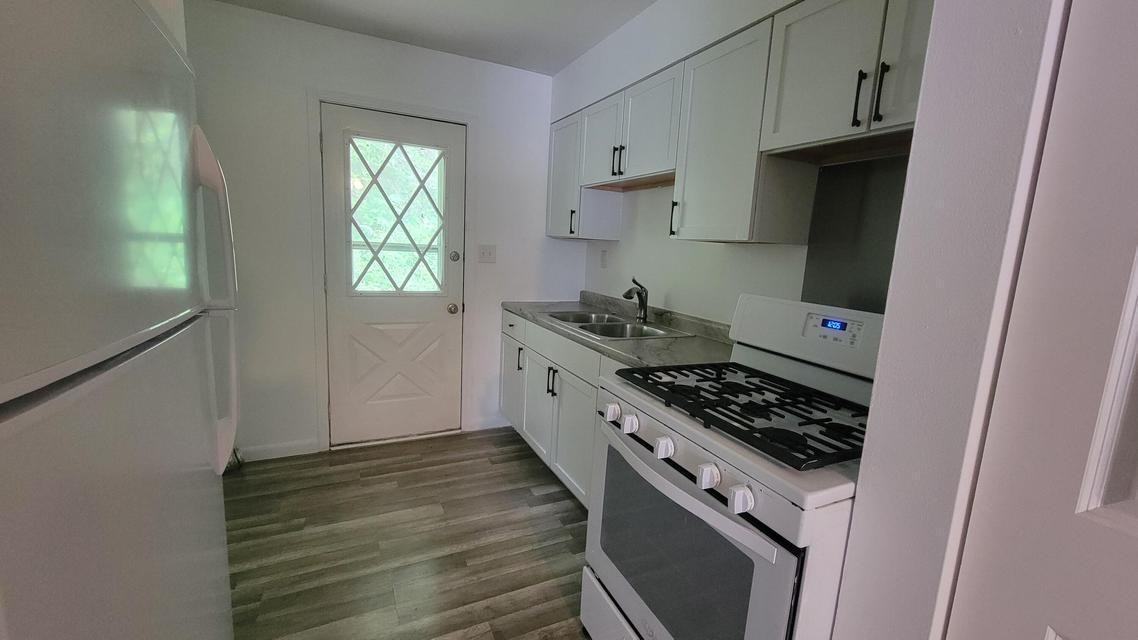 126 E 73rd Ave - Photo 7 of 18