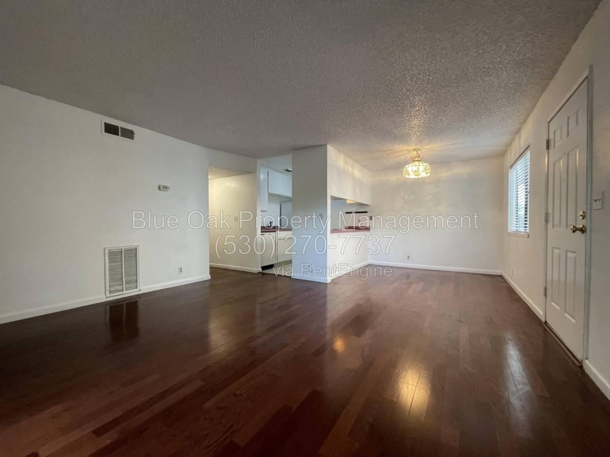 2220 Notre Dame Blvd #1 - Photo 3 of 10