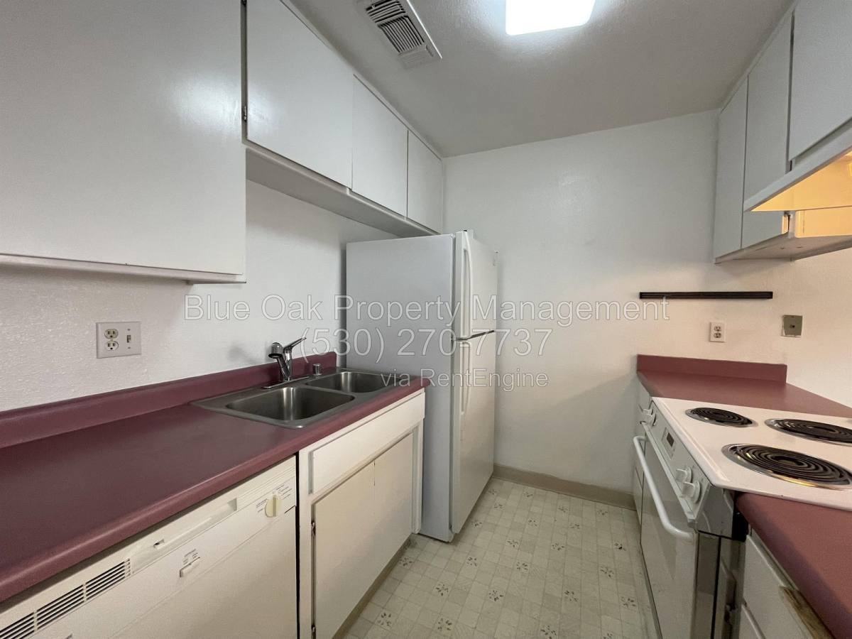2220 Notre Dame Blvd #1 - Photo 6 of 10
