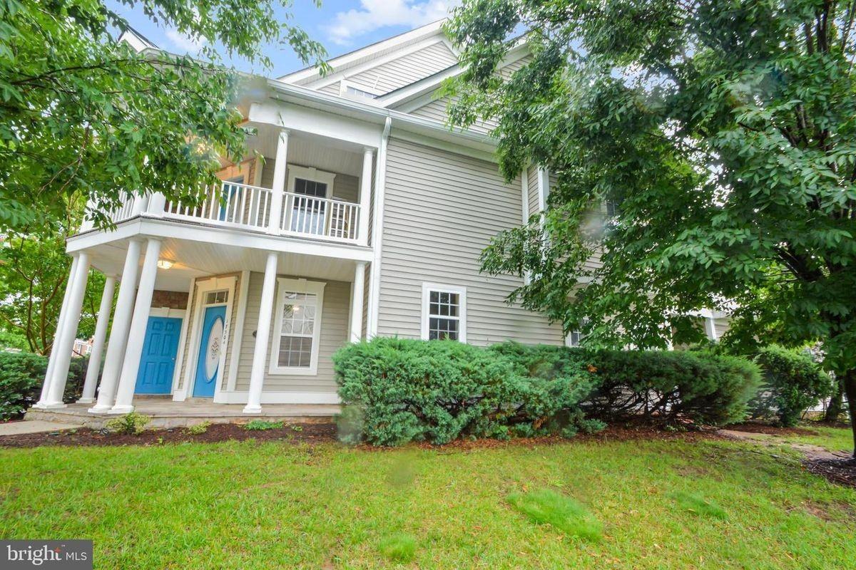 17304 Camellia Dr - Photo 3 of 31