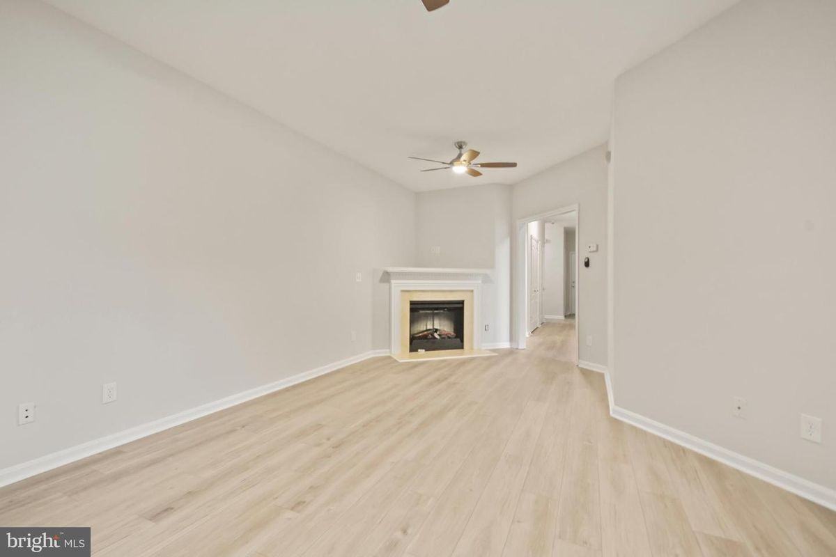 17304 Camellia Dr - Photo 5 of 31