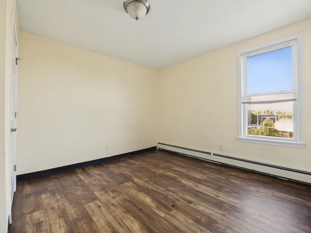 609 Fairfield Ave ##4 - Photo 5 of 7