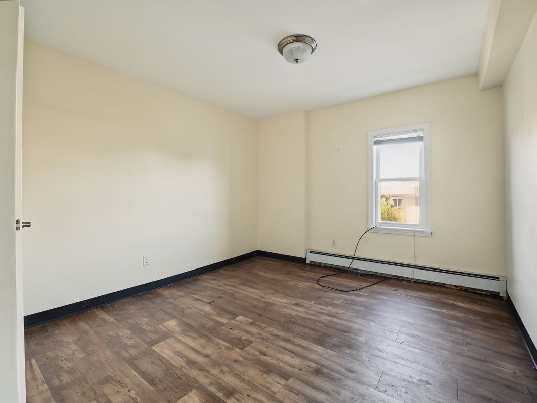 609 Fairfield Ave ##4 - Photo 6 of 7
