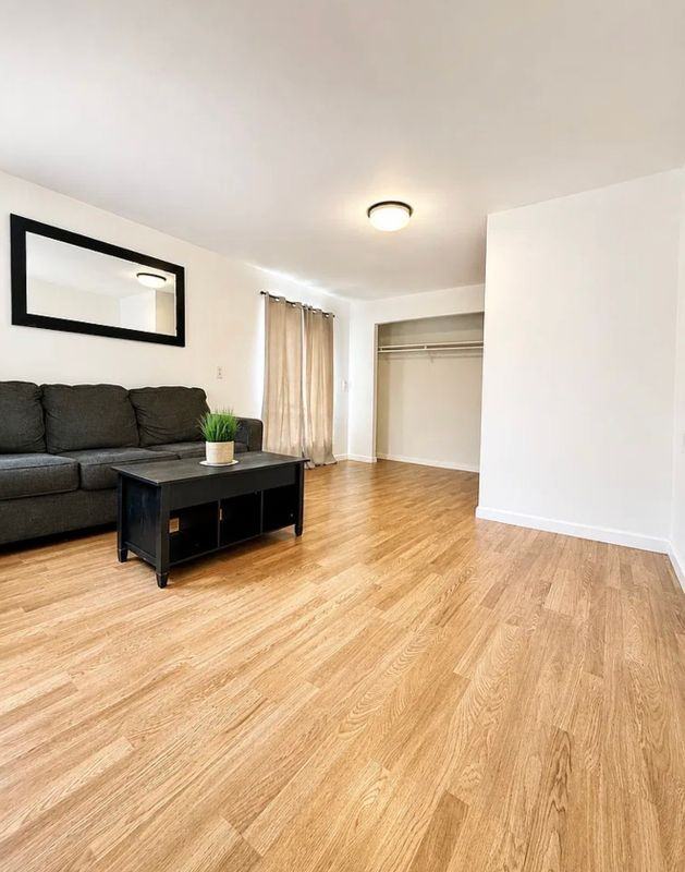 4458 Hale St - Photo 4 of 9