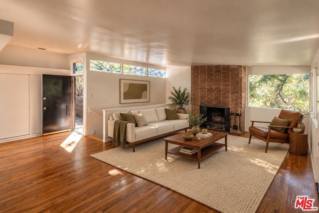 2409 Panorama Ter - Photo 2 of 28