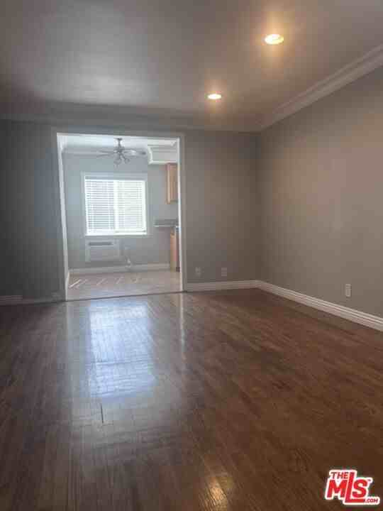 16144 W Sunset Blvd ##4 - Photo 5 of 17