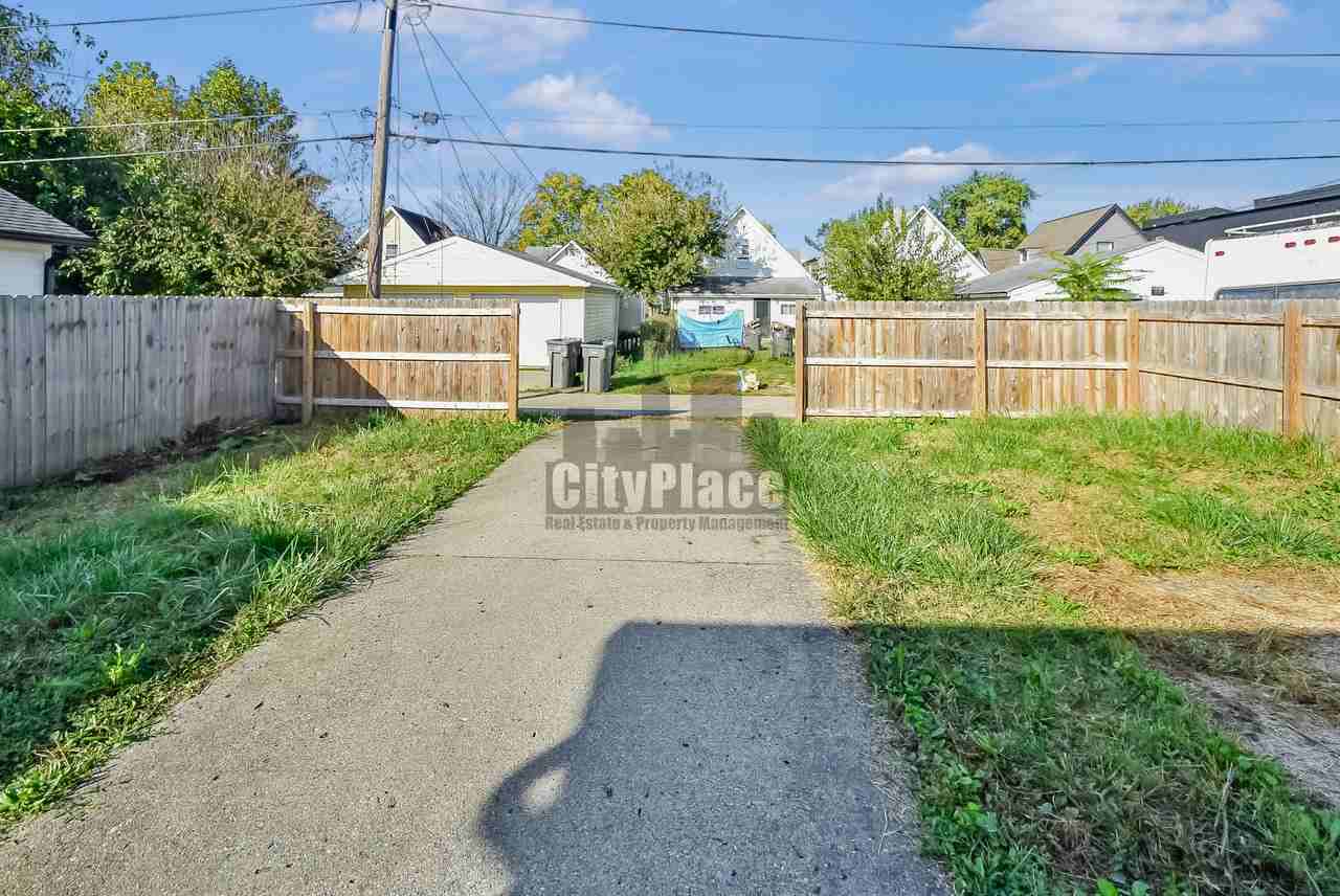 1218 Harlan St - Photo 6 of 23
