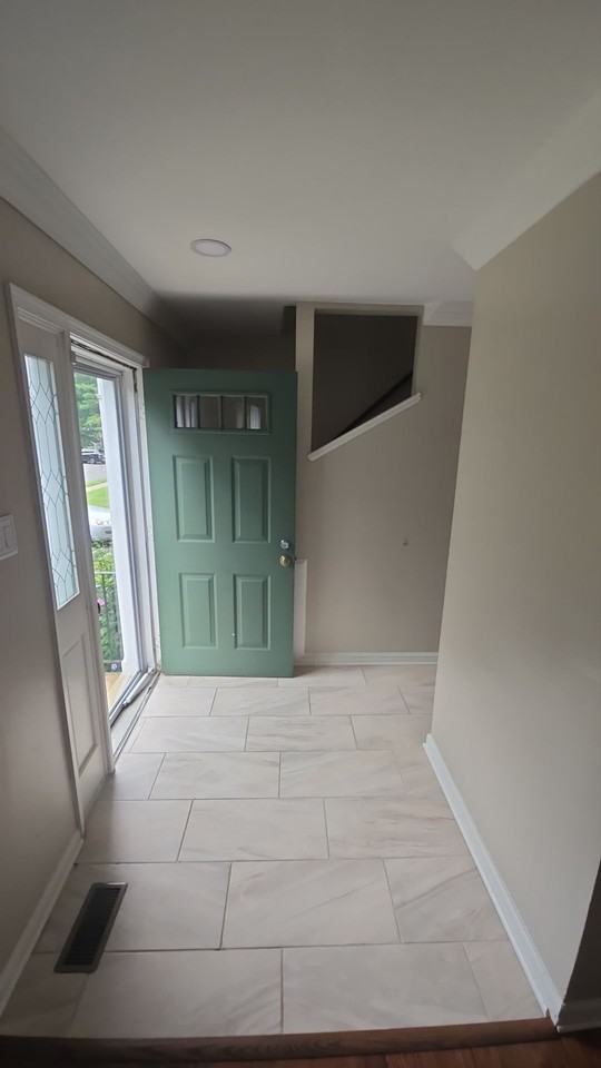7106 Lake Cove Dr - Photo 3 of 25