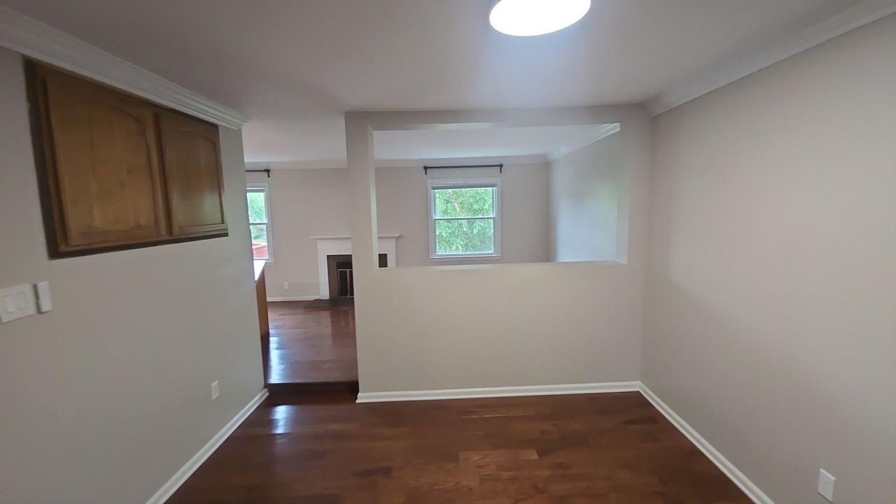 7106 Lake Cove Dr - Photo 6 of 25
