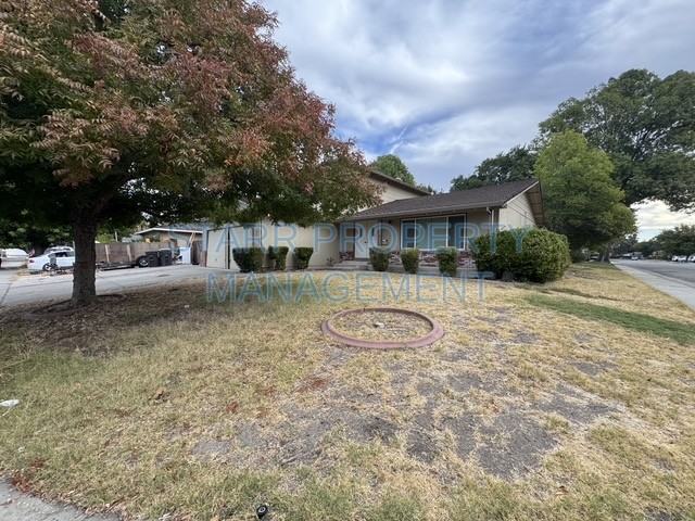 2382 Dario Cir - Photo 2 of 30