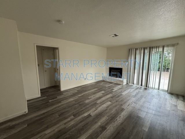2382 Dario Cir - Photo 7 of 30