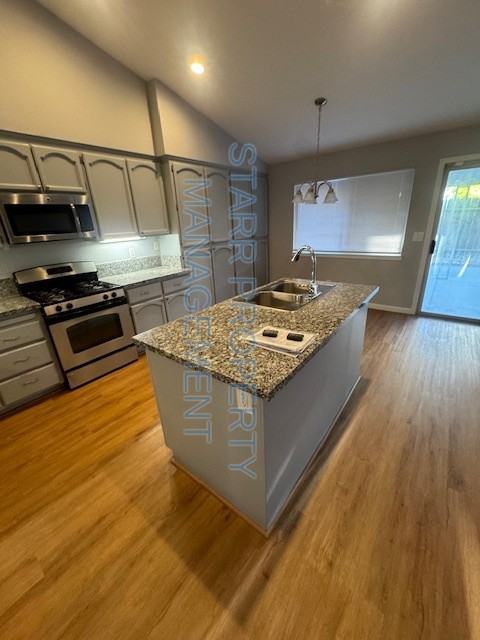 8221 Hardester Dr - Photo 5 of 22