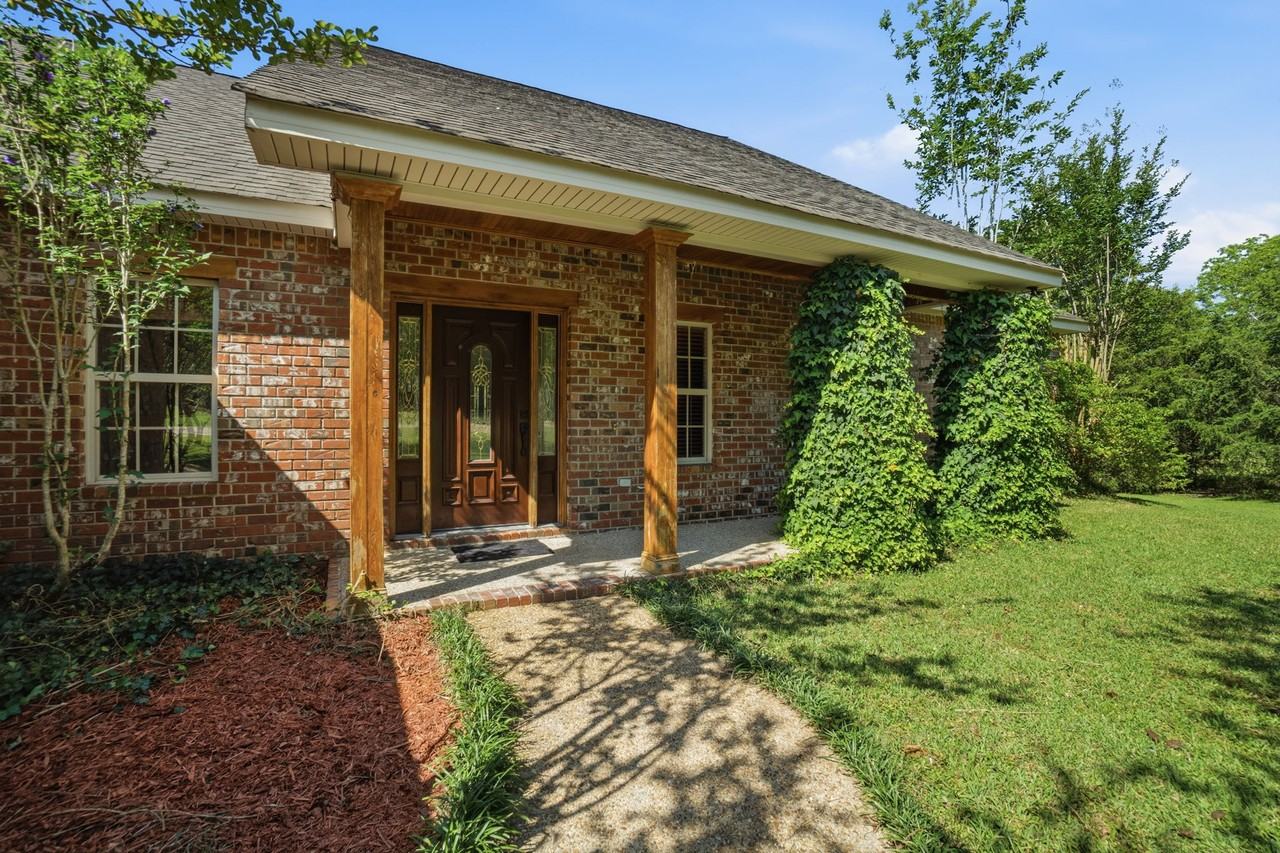 563 Scruggs Rd - Photo 2 of 25