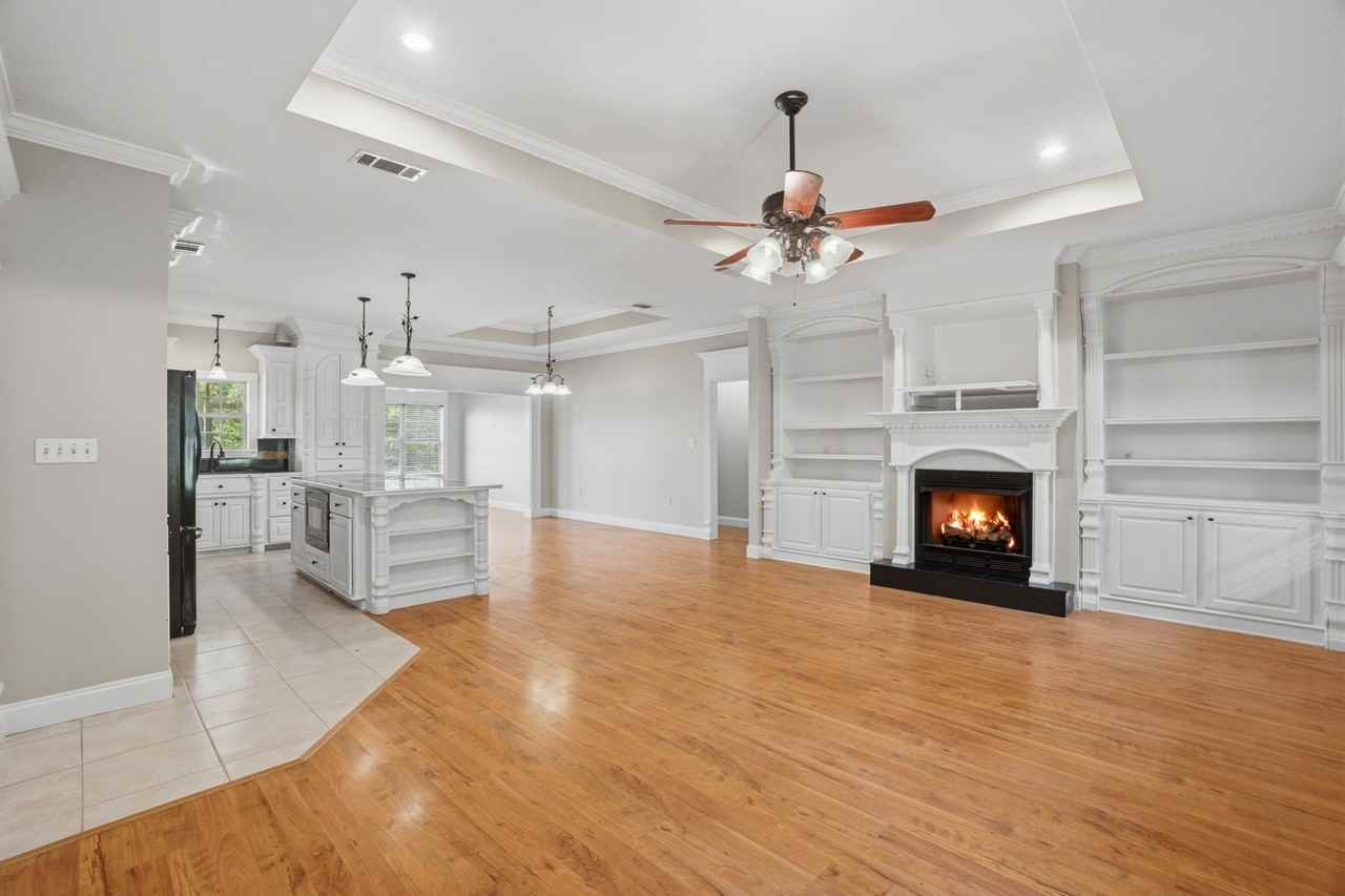 563 Scruggs Rd - Photo 4 of 25