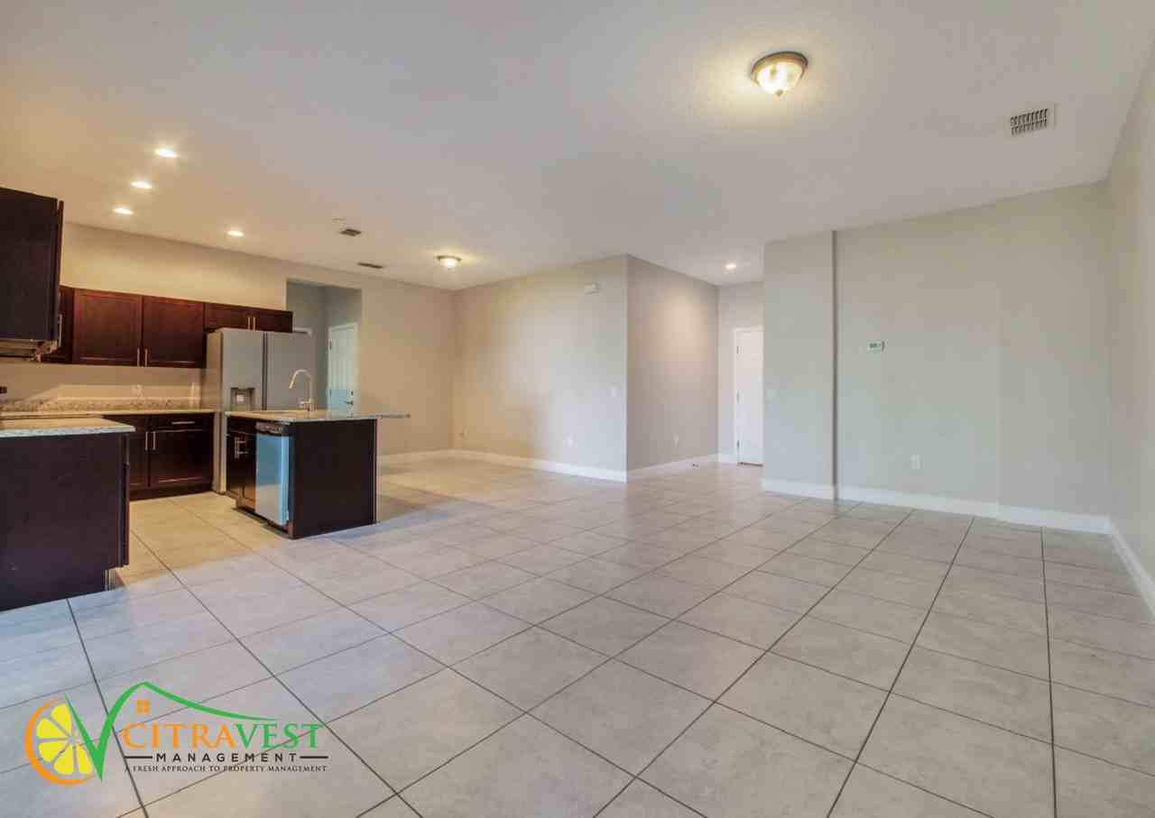 1608 Pilchard Ct - Photo 3 of 14