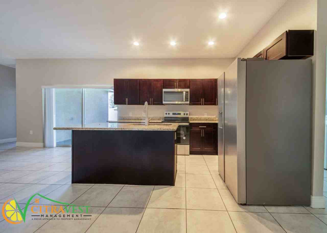 1608 Pilchard Ct - Photo 5 of 14