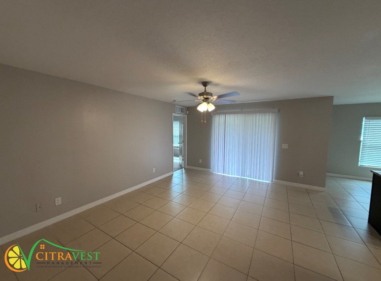 1443 Swan Lake Cir - Photo 4 of 9