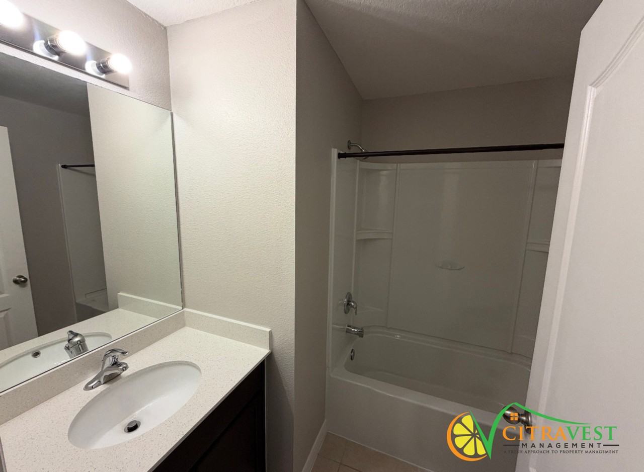 1443 Swan Lake Cir - Photo 7 of 9