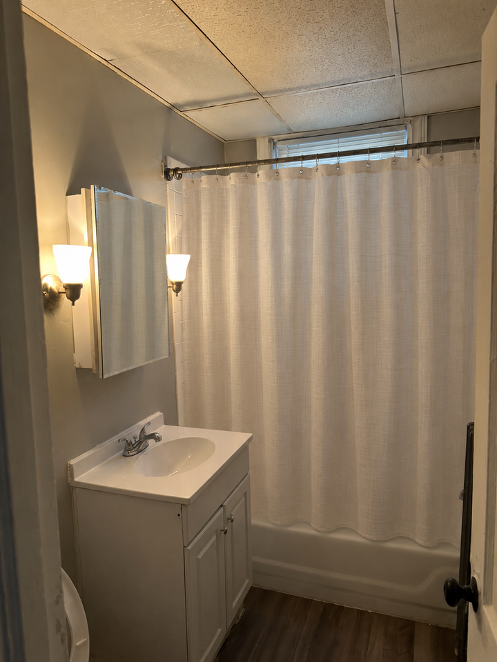 1806 W Champlost St #1 - Photo 6 of 7