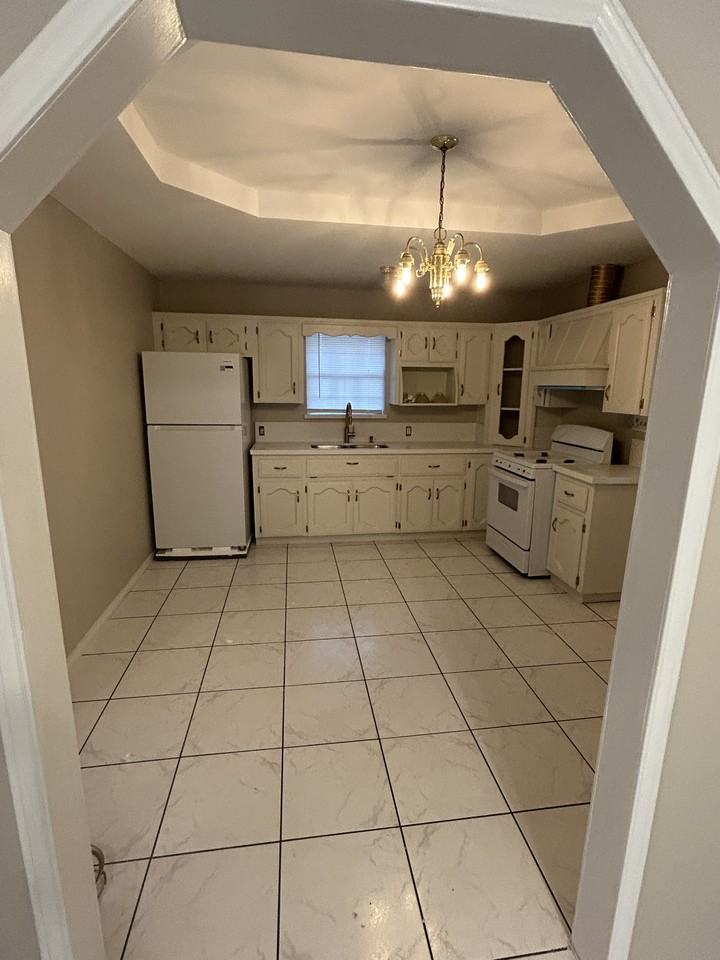115 S Moorefield Rd #NA - Photo 7 of 13