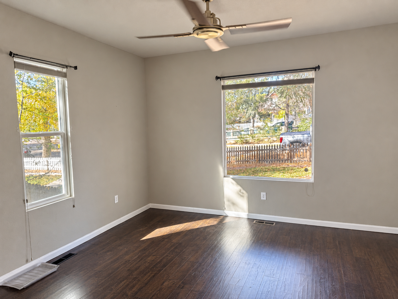 543 E Platte Ave #NA - Photo 5 of 33