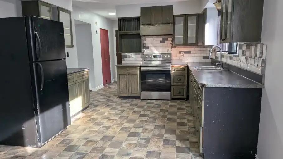 46550 Teton Ave - Photo 2 of 17